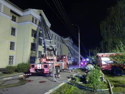 Двоих пострадавших на пожаре в ПИМУ выписали из больницы