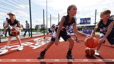 Современная баскетбольная площадка открылась в Минске