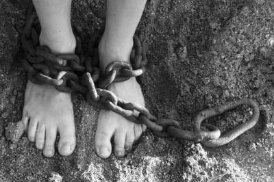 «Самые дорогие рабы — дети»: как устроен рынок рабского труда в России
