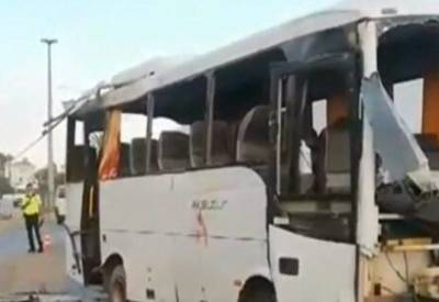 Автобус с российскими туристами, двигавшийся в аэропорт, перевернулся в Турции
