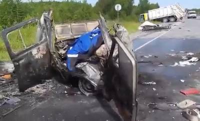 В Югре после страшного ДТП сгорел заживо один из водителей