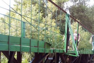 На юге Тамбова по просьбе горожан отремонтировали мост над рекой