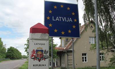 Янис Домбрава - Латвийский депутат предложил разрешить пограничникам стрелять по нелегальным мигрантам - og.ru - Белоруссия - Латвия