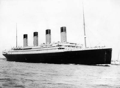 В США на выставке о крушении «Титаника» на посетителей рухнула стена, изображающая айсберг (фото) - rosbalt.ru - штат Теннесси - USA