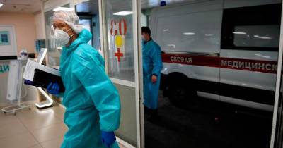 15-летняя москвичка потеряла сознание после укола от незнакомца