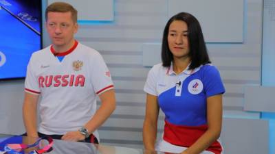 Олимпийская чемпионка из Башкирии отрабатывала приемы фехтования на муже