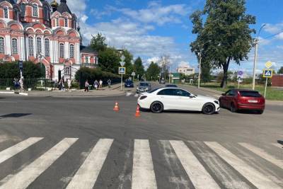 В Тверской области женщина не стала переходить дорогу по переходу и попала под машину