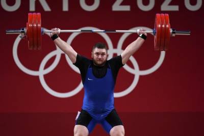 Российский тяжелоатлет Тимур Наниев завоевал бронзовую медаль Олимпийских игр