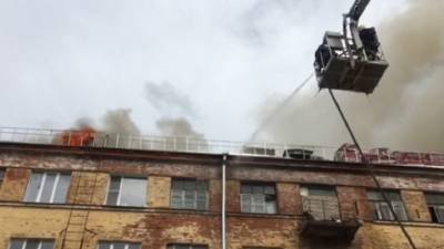 Двадцать человек спасены во время пожара в Коврове