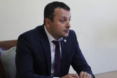 Экс-главу Дербентского района Дагестана посадили под домашний арест