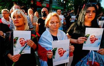 В Киеве проходит акция памяти белоруса Виталия Шишова