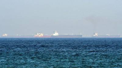 ВМС Британии засекли «потенциальный угон» танкеров у берегов ОАЭ