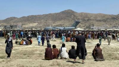 Талибы заявили о скором взятии контроля над аэропортом Кабула