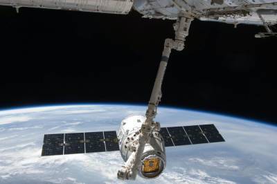 Космонавты выявили новые трещины еще в одном модуле МКС