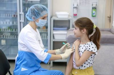 Антикоронавирусная вакцина Pfizer для детей может быть одобрена уже этой осенью