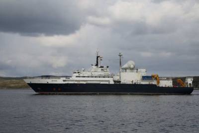 Defence24: Запад испугался российского «корабля-разведчика» «Янтарь»