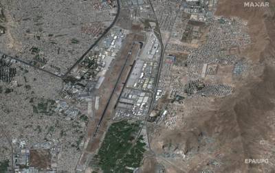 Аэропорт Кабула попал под ракетный обстрел - СМИ