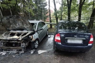 В МЧС рассказали подробности ночных автопожаров в Смоленской области