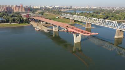 В Новосибирске смонтировали 285 метров четвертого моста через реку Обь