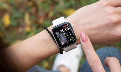 Apple до конца года представит новую модель «умных часов» с более широким экраном