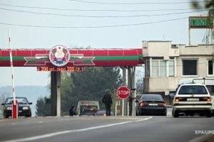 Украина запретит въезд авто на номерах Приднестровья