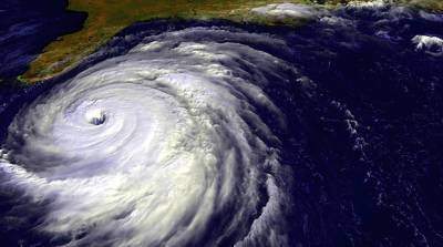 Обрушившийся на штат Луизиана ураган "Ида" ослаб до первой категории
