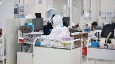 В России выявили 18 325 новых случаев коронавируса за сутки