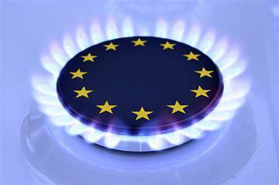 Цена на газ в Европе открыла торги на отметке почти в $600 за тыс кубометров