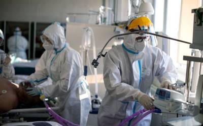 В России выявили за сутки 18 325 заразившихся коронавирусом