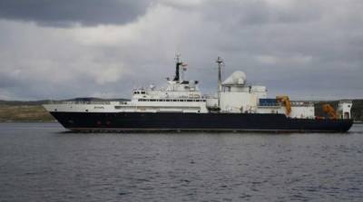 Загадочный “корабль-шпион” из России встревожил польских журналистов