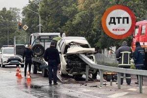 В Житомирской области отбойник насквозь проткнул авто: есть жертвы. ФОТО