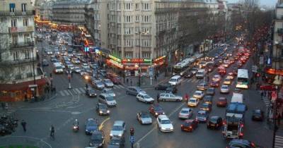 В Париже скорость авто ограничили до 30 км/час