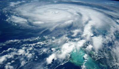 Ураган четвертой категории "Ида" ударил по Луизиане и повернул вспять реку Миссисипи