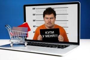 Атаки аферистов на украинцев в сети участились