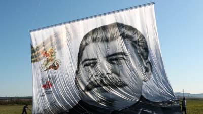 Лавров: "нападки" на Сталина - это атака на итоги Второй мировой войны