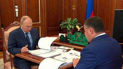 Владимир Путин провел рабочую встречу с губернатором Тверской области Игорем Руденей