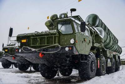 В Беларусь отправили партию российских ЗРК С-400 «Триумф» для ПВО