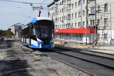 На трамваях и троллейбусах ульяновские школьники будут ездить бесплатно до конца мая