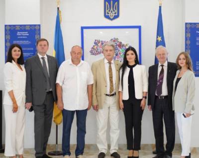 Третій Президент України Віктор Ющенко завітав до Міжнародного Європейського Університету