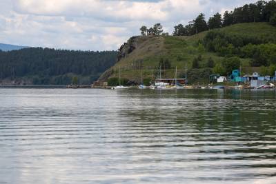 Суд обязал арендатора снести капитальный дом на озере Большой Еланчик