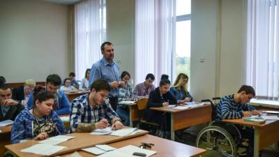 Россияне рассказали об отношении к инклюзивному образованию