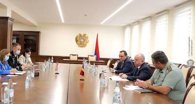 Министр обороны Армении и посол США обсудили военное сотрудничество и ситуацию на границе