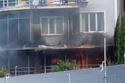 Частный мини-отель загорелся в Сочи