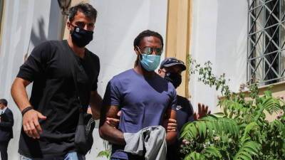 Футболиста «Олимпиакоса» арестовали за изнасилование несовершеннолетней