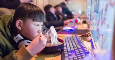Только три часа в неделю: в Китае ужесточили доступ несовершеннолетним в онлайн-игры