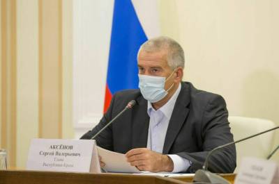 Аксёнов: ситуация с уборкой мусора в Крыму «хромает на обе ноги»