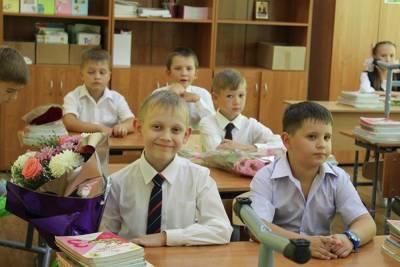 Исследование: в России средняя цена букета накануне Дня знаний выросла на 8% – Учительская газета