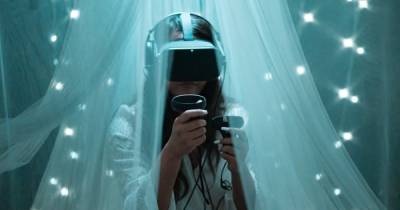 В онлайн с головой: какой будет жизнь человечества во Вселенной виртуальной реальности