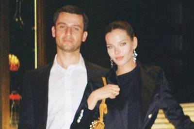 Алеся Кафельникова опубликовала новое фото с мужем Георгием Петришиным