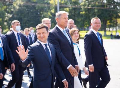 Молдавский шанс для Донбасса: рука Москвы, кастинг для Санду, Чаус не в счет